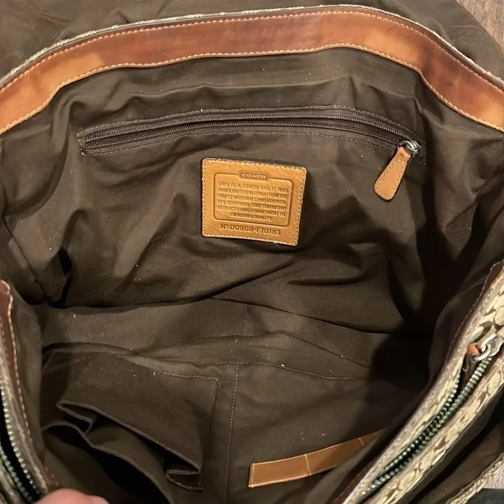 Coach Voyage Signature Messenger Bag in GUC signature jacquard fabric